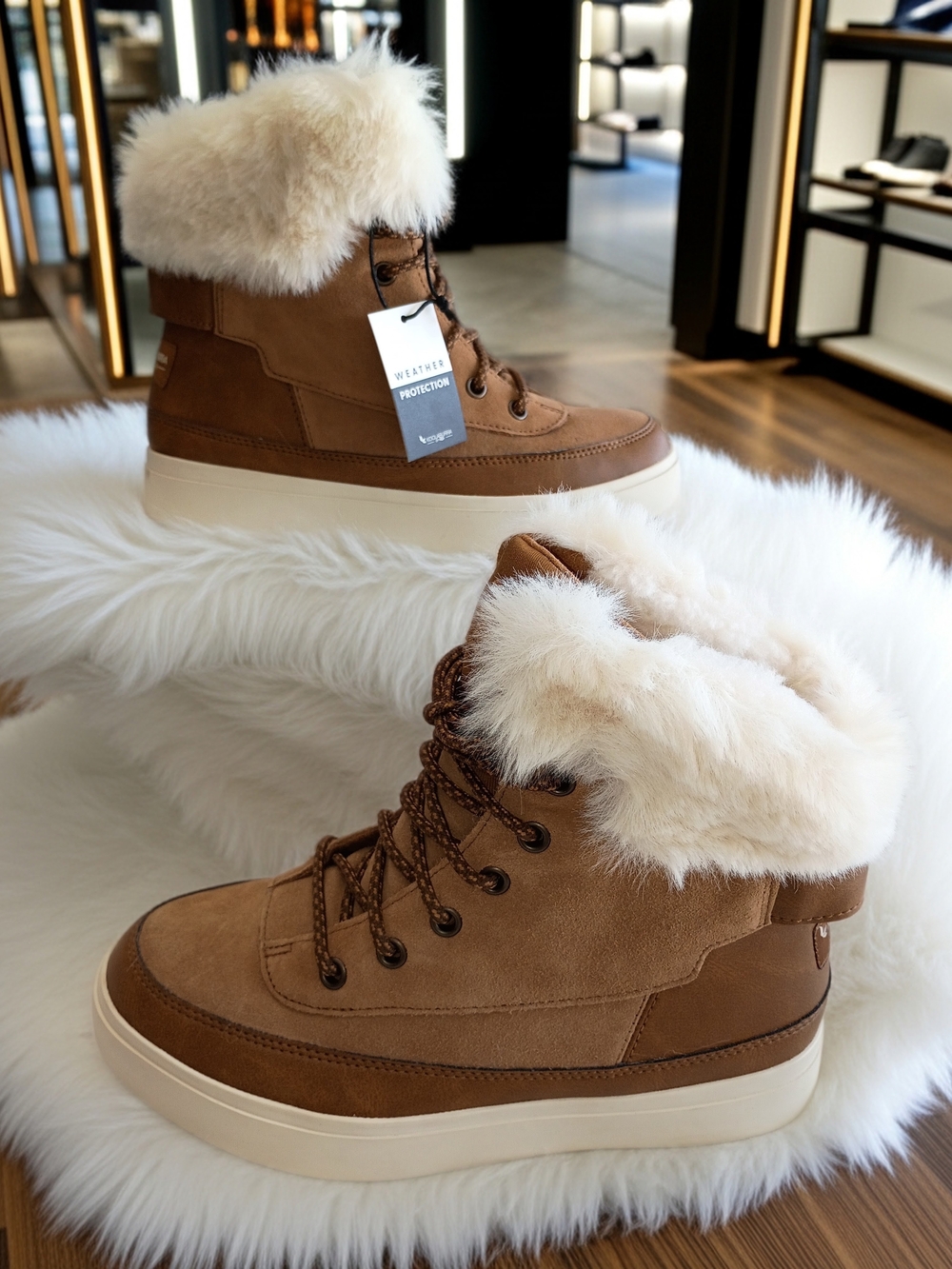 New Koolaburra Ryanna Chestnut Faux-Fur Collar Winter Lace-Up Boots SZ 5